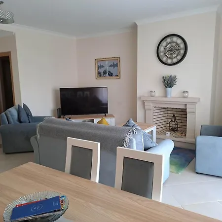 Opomar 3 Bed 4 Bath First Floor Apartment